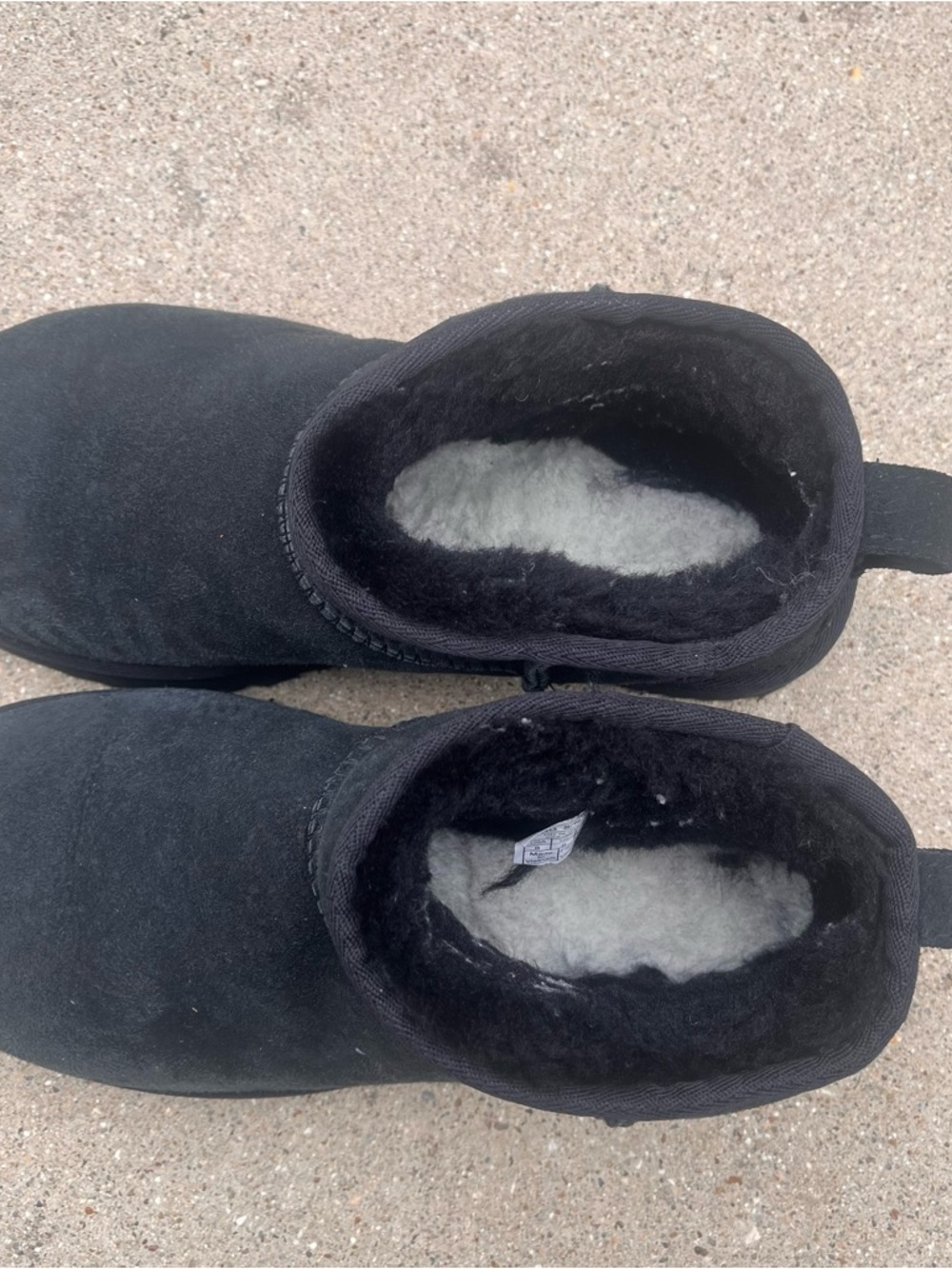 UGG Classic Ultra Mini Ankle Boots Black Suede Sheepskin Womens Size 8 EU39 Cozy - Picture 5 of 13